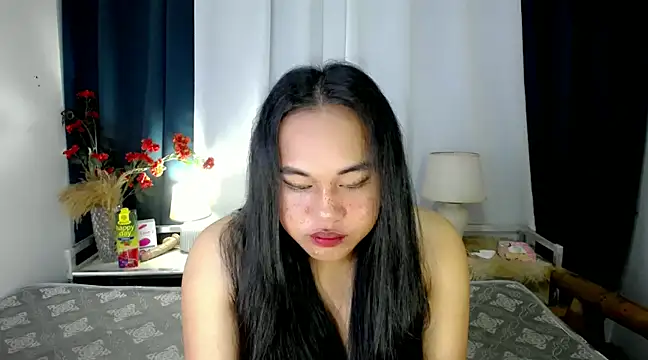 Snapshot of bettina_love chatting on 12.11.24 bettina love online show from 12.11.24
