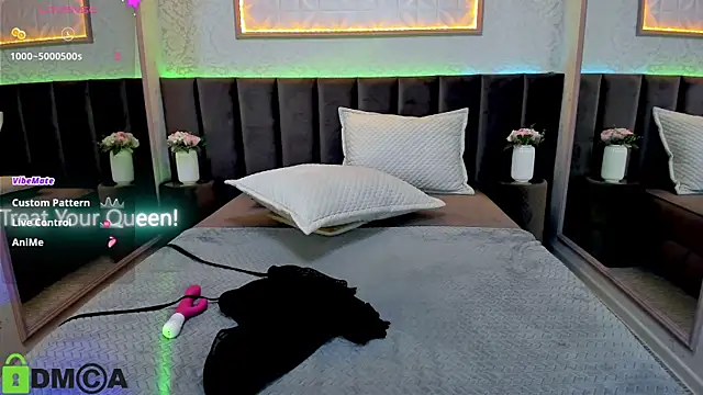 XLindaMilfX online show from 01.25.25