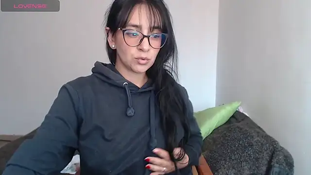 Snapshot of party2col chatting on 03.19.26 party2col online show from 03.19.26