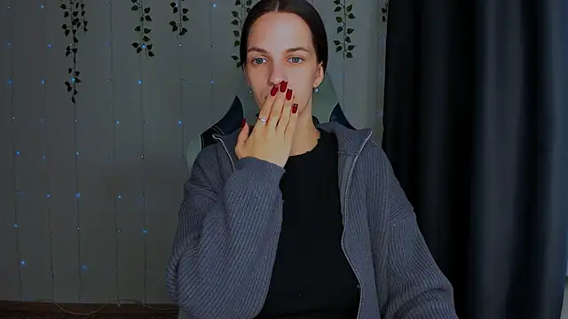 KarlaSim online show from 10.15.25