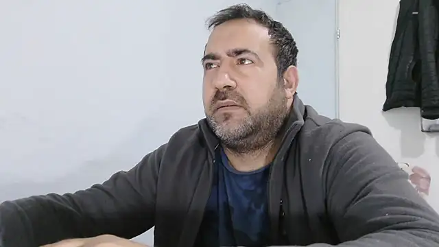 Snapshot of ZYXEL353 chatting on 02.13.26 ZYXEL353 online show from 02.13.26