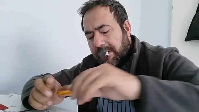 Snapshot of ZYXEL353 chatting on 02.28.26 ZYXEL353 online show from 02.28.26