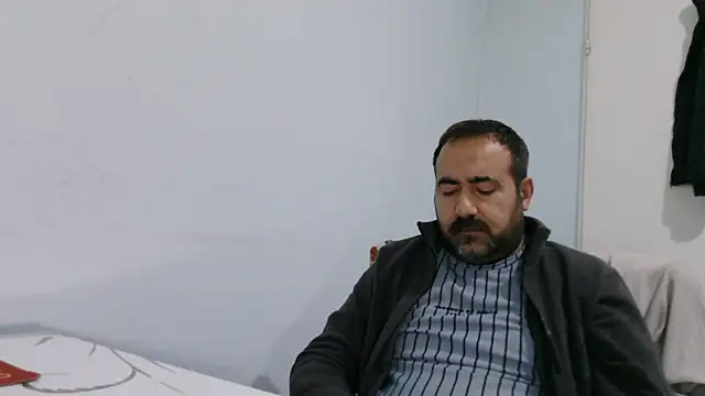 Snapshot of ZYXEL353 chatting on 03.10.26 ZYXEL353 online show from 03.10.26