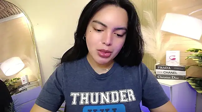 Snapshot of HotstuffCherrySummer chatting on 01.10.25 HotstuffCherrySummer online show from 01.10.25