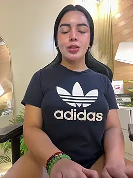 Snapshot of HotstuffCherrySummer chatting on 02.08.25 HotstuffCherrySummer online show from 02.08.25