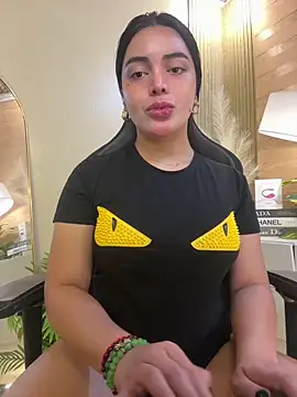 Snapshot of HotstuffCherrySummer chatting on 02.10.25 HotstuffCherrySummer online show from 02.10.25