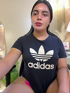 Snapshot of HotstuffCherrySummer chatting on 02.22.25 HotstuffCherrySummer online show from 02.22.25