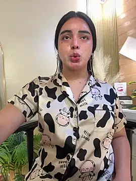 Snapshot of HotstuffCherrySummer chatting on 02.26.25 HotstuffCherrySummer online show from 02.26.25