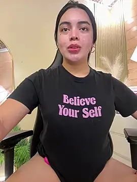 Snapshot of HotstuffCherrySummer chatting on 03.08.25 HotstuffCherrySummer online show from 03.08.25