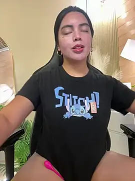 Snapshot of HotstuffCherrySummer chatting on 03.21.25 HotstuffCherrySummer online show from 03.21.25