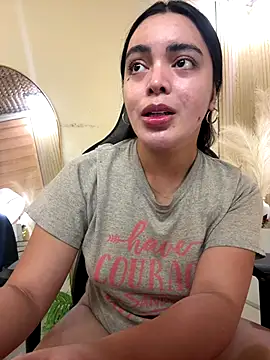 Snapshot of HotstuffCherrySummer chatting on 09.17.25 HotstuffCherrySummer online show from 09.17.25