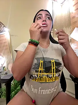 Snapshot of HotstuffCherrySummer chatting on 09.18.25 HotstuffCherrySummer online show from 09.18.25