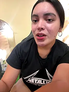 Snapshot of HotstuffCherrySummer chatting on 10.06.25 HotstuffCherrySummer online show from 10.06.25