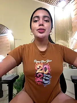 Snapshot of HotstuffCherrySummer chatting on 10.24.25 HotstuffCherrySummer online show from 10.24.25