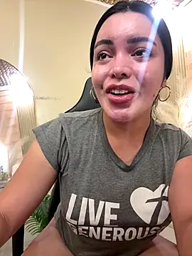 Snapshot of HotstuffCherrySummer chatting on 11.03.25 HotstuffCherrySummer online show from 11.03.25