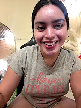 Snapshot of HotstuffCherrySummer chatting on 12.15.25 HotstuffCherrySummer online show from 12.15.25