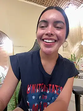 Snapshot of HotstuffCherrySummer chatting on 05.11.26 HotstuffCherrySummer online show from 05.11.26