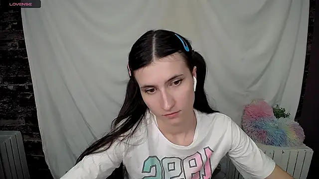 MaryEm976 online show from 03.18.25