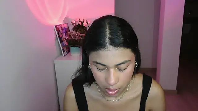 Snapshot of dark_enchantress_ chatting on 01.09.25 dark enchantress online show from 01.09.25