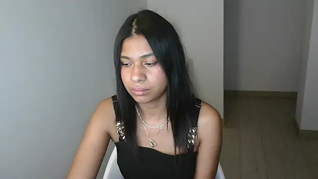 Snapshot of dark_enchantress_ chatting on 02.22.25 dark enchantress online show from 02.22.25