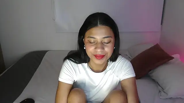 Snapshot of dark_enchantress_ chatting on 03.11.25 dark enchantress online show from 03.11.25