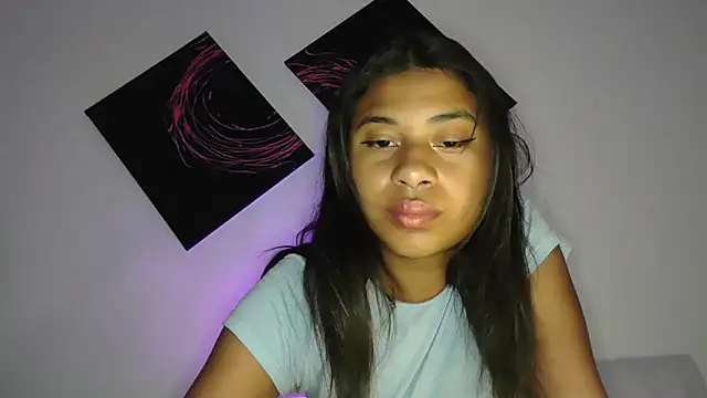 Snapshot of dark_enchantress_ chatting on 10.19.25 dark enchantress online show from 10.19.25