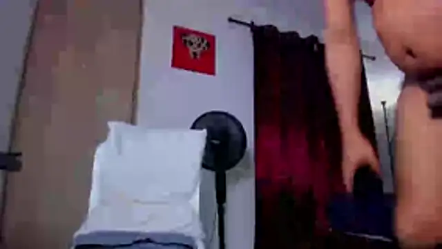 Cloudy pigDude online show from 07.12.26