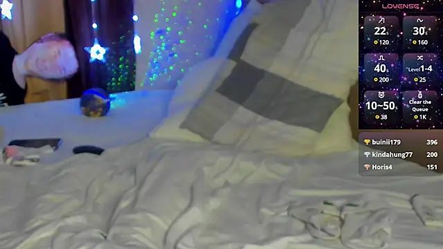 Snapshot of 92yourbitch922 chatting on 02.27.25 92yourbitch922 online show from 02.27.25