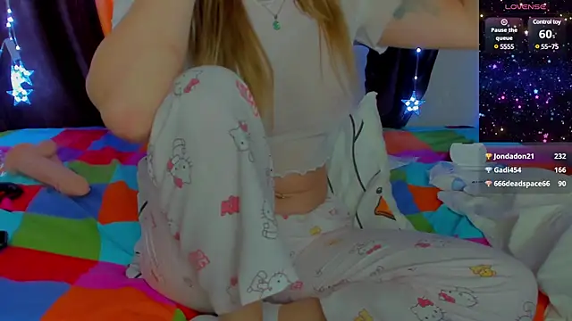 Snapshot of 92yourbitch922 chatting on 03.21.25 92yourbitch922 online show from 03.21.25