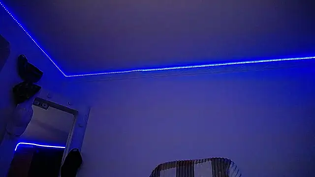 strongboy  online show from 01.11.25