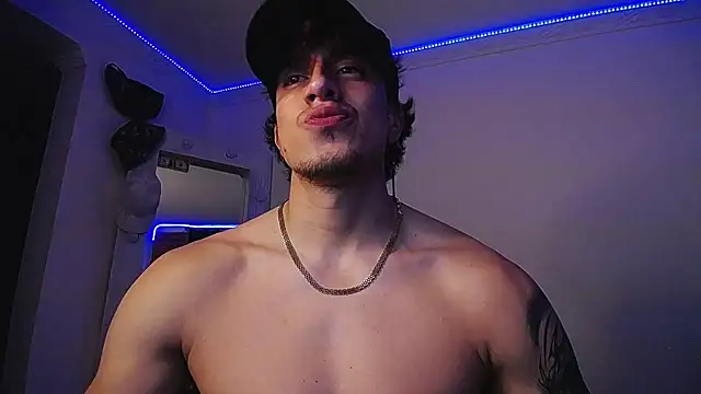 strongboy  online show from 01.12.25