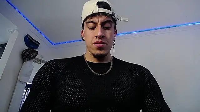 strongboy  online show from 02.16.26