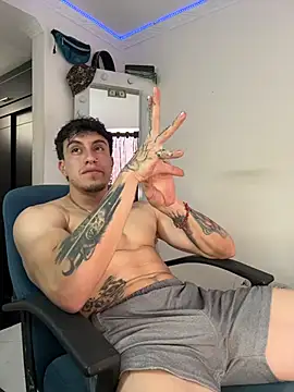 strongboy  online show from 06.25.26