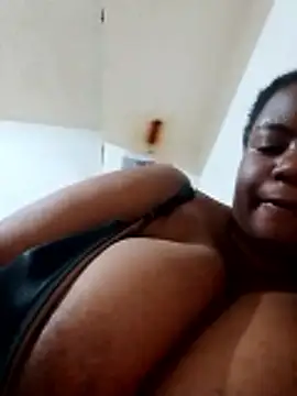 Snapshot of bigtitssxx chatting on 01.09.26 bigtitssxx online show from 01.09.26