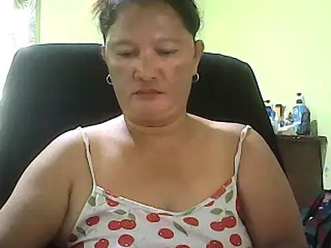 hott scarlett online show from 03.13.25