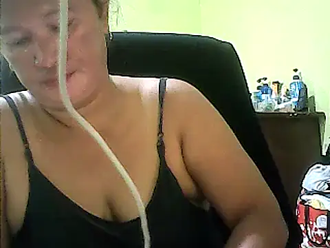 hott scarlett online show from 03.17.25