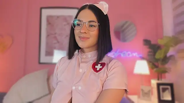 Snapshot of SoySaraa chatting on 02.08.25 SoySaraa online show from 02.08.25