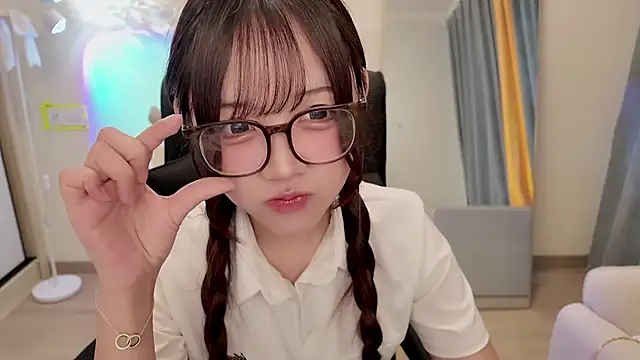 Sakura Anne online show from 04.09.26