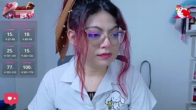 Catwhite  online show from 02.21.25