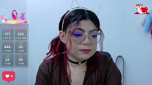 Catwhite  online show from 03.11.25