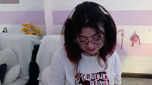 Catwhite  online show from 04.27.26