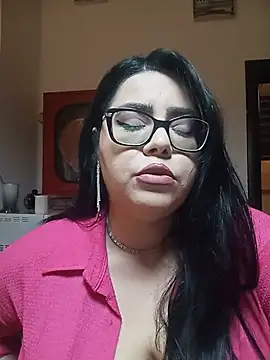 AriaRussell online show from 06.22.26