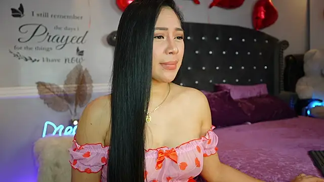 Snapshot of AsianSweetMilf chatting on 01.10.25 AsianSweetMilf online show from 01.10.25