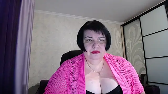 JuicyLady Di online show from 10.27.25