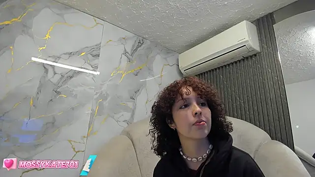 Katemoss70 online show from 02.16.25