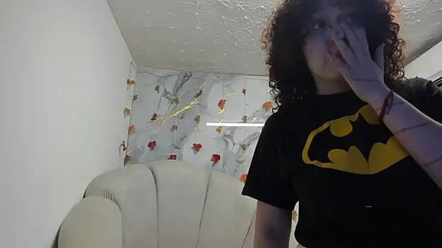 Katemoss70 online show from 10.30.25