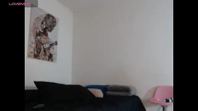 Snapshot of Corina_Ts chatting on 11.19.25 Corina Ts online show from 11.19.25