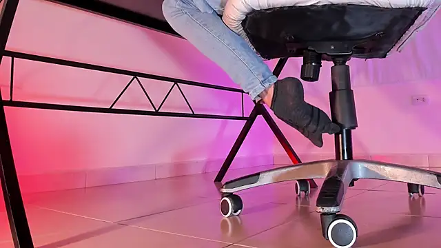 ArchieCollins online show from 09.24.25