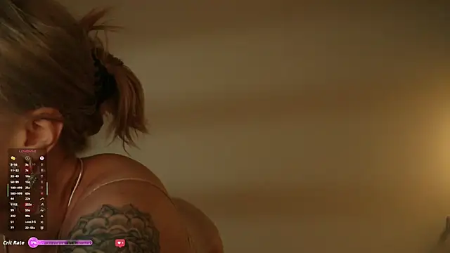 Snapshot of AskAlexa chatting on 10.28.25 AskAlexa online show from 10.28.25