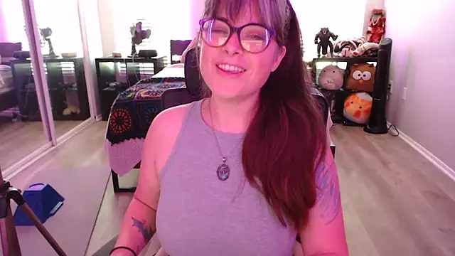 Snapshot of TheLenaAdams chatting on 09.08.25 TheLenaAdams online show from 09.08.25